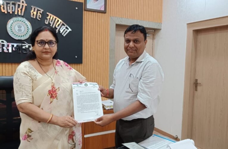 Demand to remove garbage transport center from Gulzar Gali intensifies; Municipal Council Vice-President submits memorandum to DC.