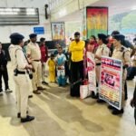 आरपीएफ हटिया द्वारा ‘ऑपरेशन जन जागरण’ के तहत यात्री जागरूकता अभियान आयोजित RPF Hatia organised passenger awareness campaign under 'Operation Jan Jagran'