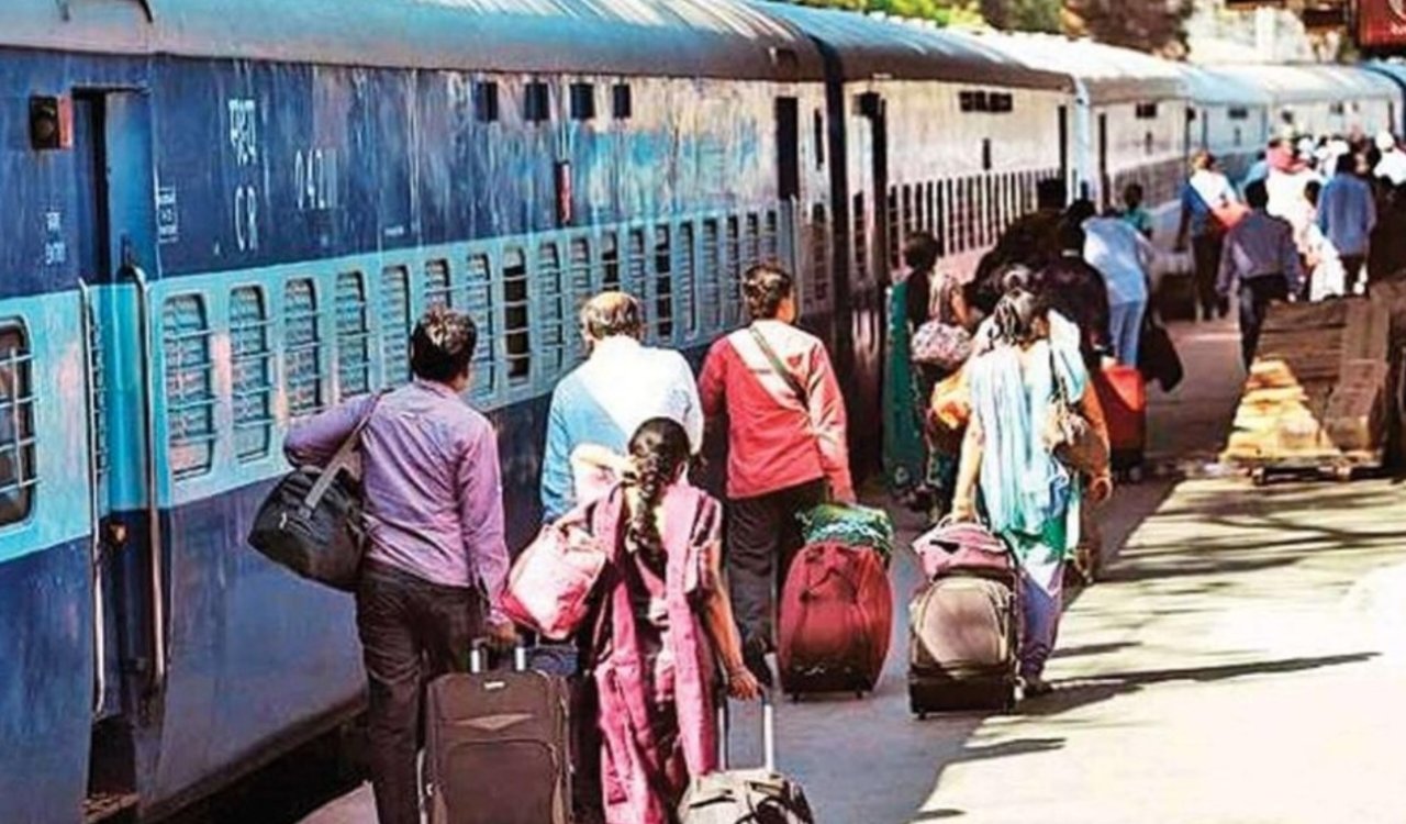 Stricter railway rules from July 1: ₹500 fine for ticketless travel; action also against those traveling on someone else's ticket.