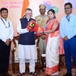 Governor lauds the contribution of the Bengali community on West Bengal Foundation Day.