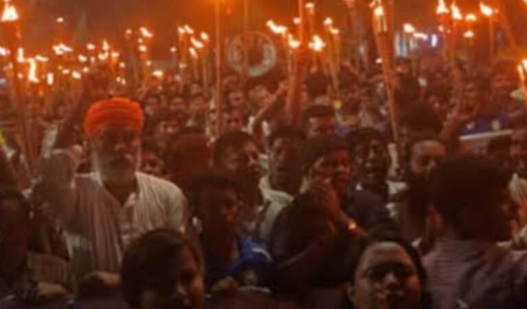 बांग्लादेश में भगवान राम की मूर्ति विवाद पर हिंदू समुदाय का उग्र प्रदर्शन, 72 घंटे का अल्टीमेटम