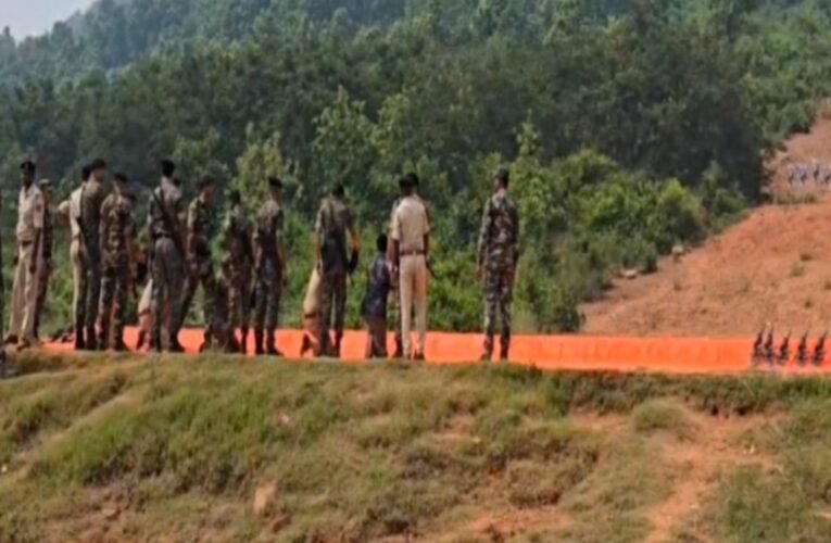 Dhanbad: Police annual proficiency test begins.
