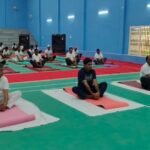 लोहरदगा में 12वें विश्व योग दिवस का भव्य आयोजन: डीसी और एसपी ने लिया योग में हिस्सा, नागरिकों को दिया निरोग रहने का संदेश The 12th World Yoga Day was celebrated in Lohardaga.