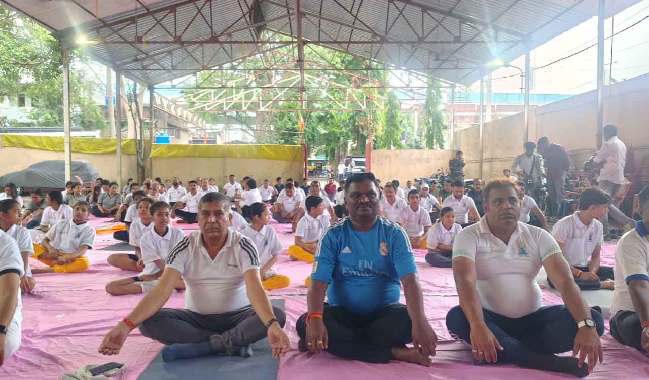Yoga camp held at the BJP Ranchi city office on International Yoga Day; children showcased their yoga skills.