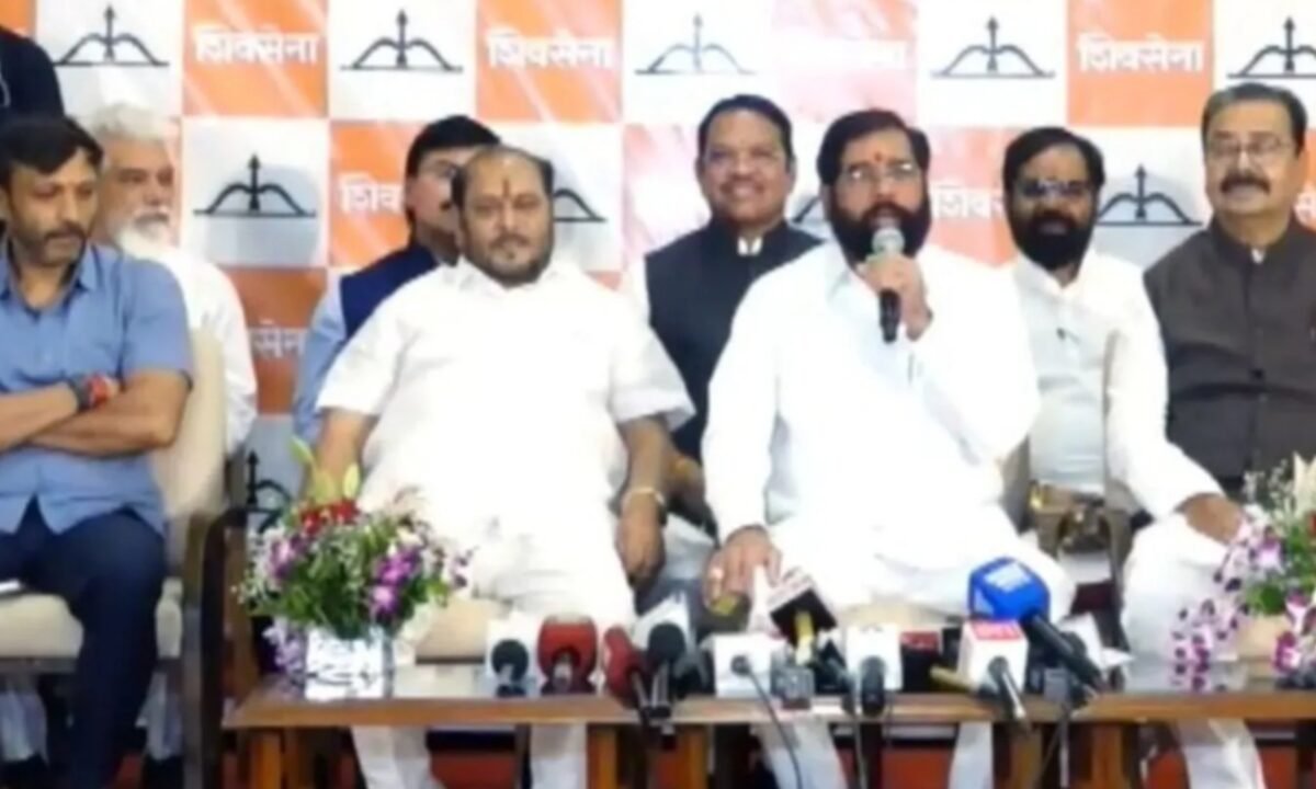 Major political upheaval in Mumbai: 6 MPs from the Uddhav faction join the Shinde camp; Shinde says, "Now we have 6 tigers with us."