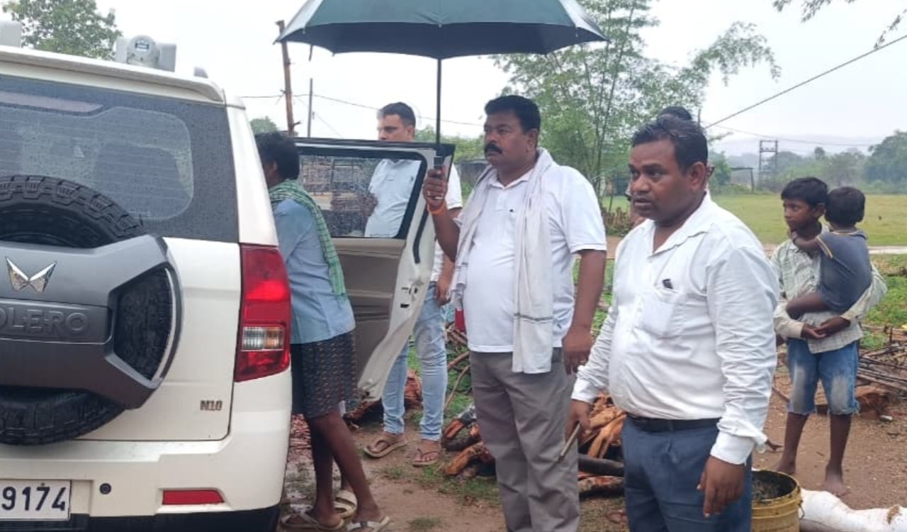Lightning strikes in Kersai: 15-year-old girl dies, three children injured.