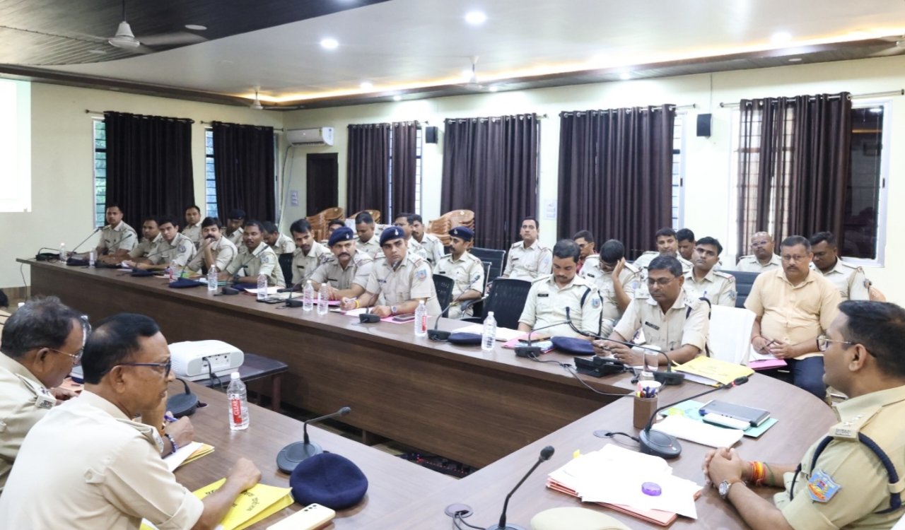 Police on alert for Muharram; SP issues strict directives at crime meeting.
