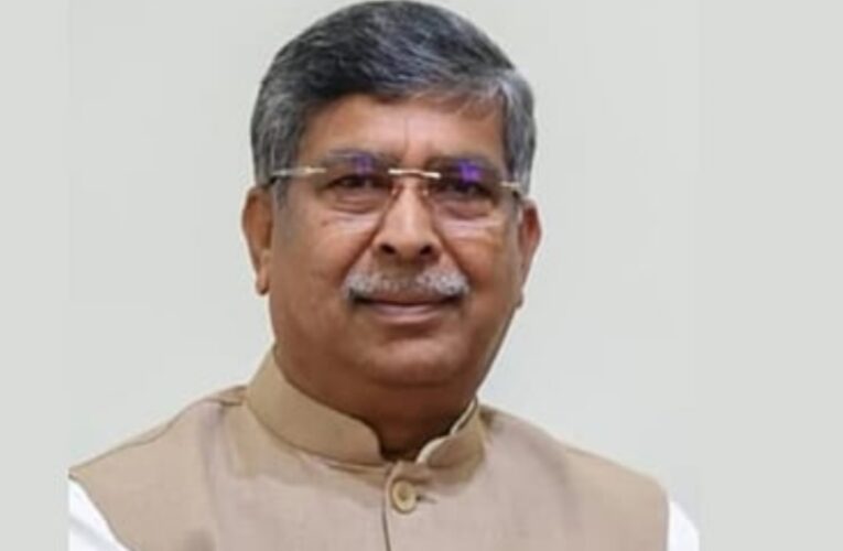 'Dishom Guru' Shibu Soren honoured with Padma Bhushan; Aditya Sahu calls it an honour for the entire state of Jharkhand.