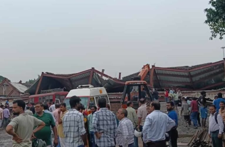 कोलकाता में निर्माणाधीन गोदाम की छत गिरी, 5 मजदूरों की मौत; राहत-बचाव में सेना भी तैनात
