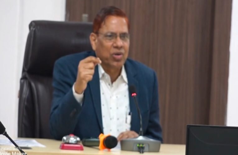 झारखंड: रिम्स निदेशक डॉ राजकुमार ने अनियमिताओं के आरोप के बीच दिया इस्तीफा