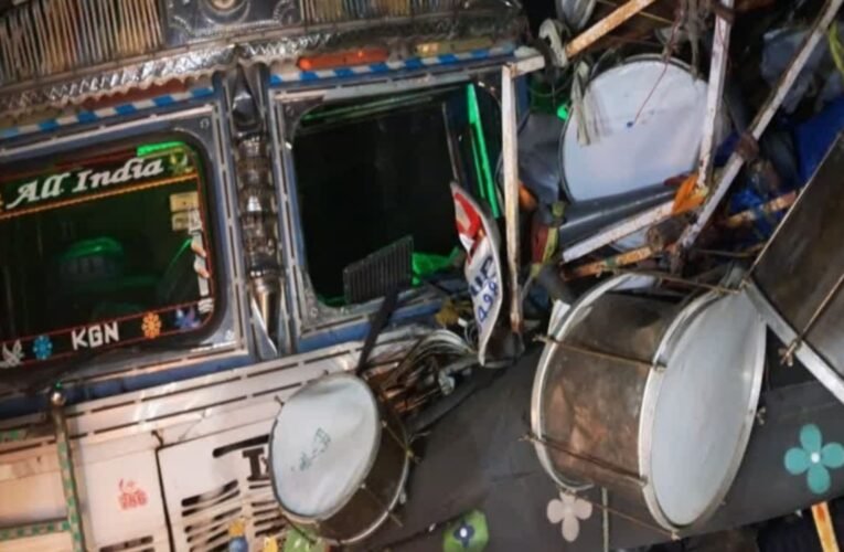 Horrific road accident in Ramgarh: Coal-laden truck rams into pickup van carrying a 'Tasha' band; 7 dead, 2 critically injured.