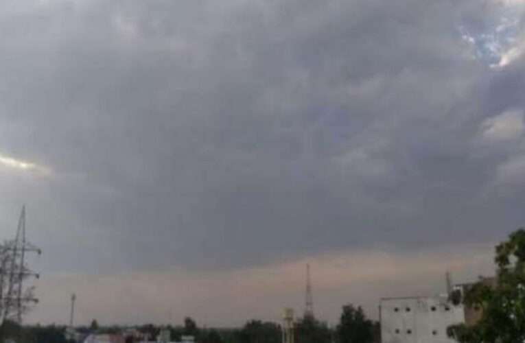 Rain accompanied by thunderstorms is likely across Jharkhand, including Ranchi, today; this will bring some relief from the heat.