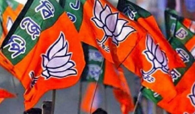 रिम्स निदेशक के इस्तीफे पर सियासी बवाल: भाजपा का स्वास्थ्य मंत्री पर बड़ा हमला, ‘अवैध वसूली’ का लगाया आरोप