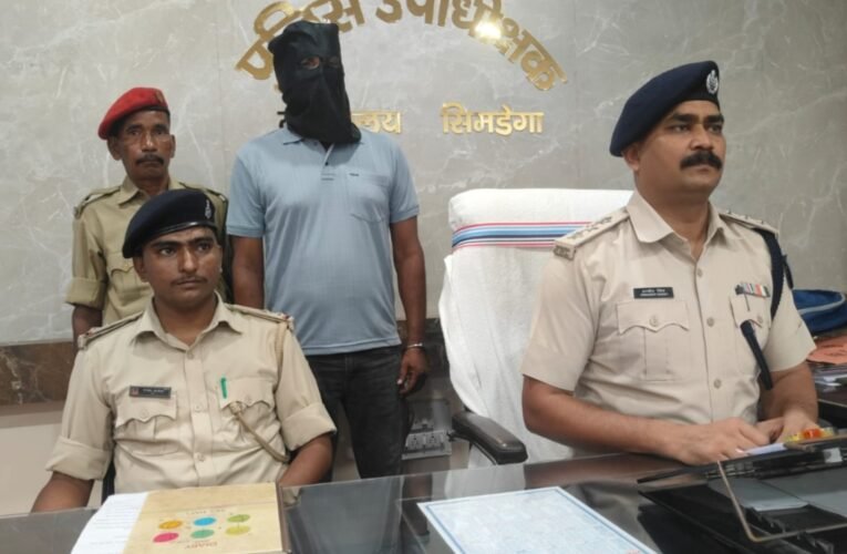 गो-तस्कर गिरफ्तार, 14 आपराधिक मामलों का आरोपी निकला