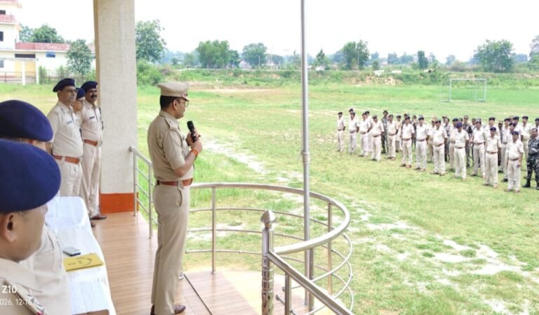 मुहर्रम जुलूस को लेकर सिमडेगा पुलिस हाई अलर्ट, अधिकारियों-जवानों को दिए सख्त निर्देश