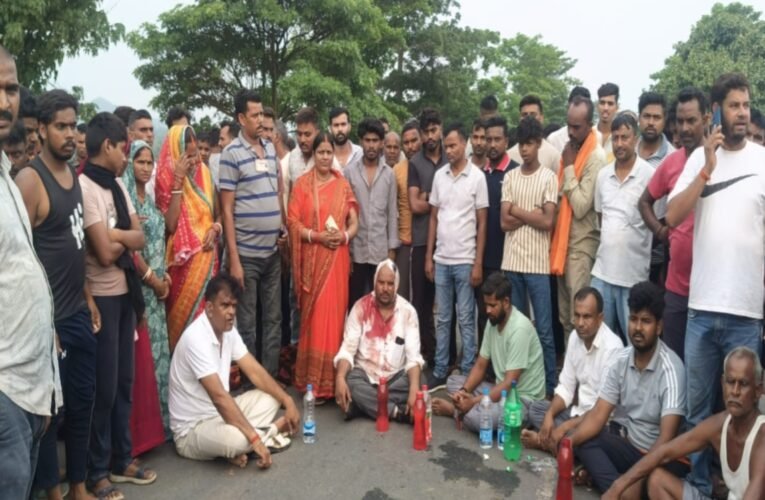 'Jungle Raj' over coal dumping in Chatra: Several injured in violent clash.