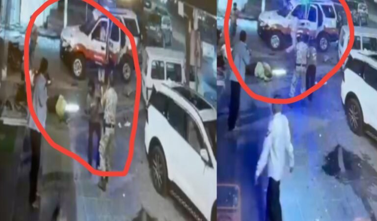 जमशेदपुर: पुलिस बनी ‘मूकदर्शक ! पीसीआर वैन से खींचकर युवक को चाकू से गोद डाला; सीसीटीवी में कैद हुई खाकी की लाचारी