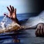 Elder brother jumped into a well to save his younger brother; both drowned to death.