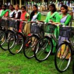 Meritorious students from Jharkhand get a boost: 800 students receive bicycles; free UPSC coaching also announced.