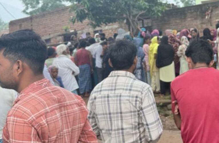 देवघर में मां-बेटे की गला रेतकर हत्या, चार साल पहले पति की भी हुई थी हत्या; पुरानी रंजिश के एंगल से जांच