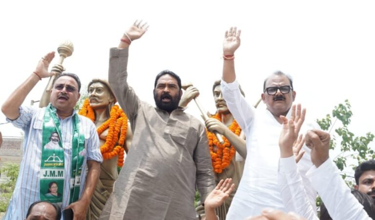 गढ़वा में झामुमो का बीएलए-2 प्रशिक्षण शिविर, एसआईआर अभियान को सफल बनाने का आह्वान