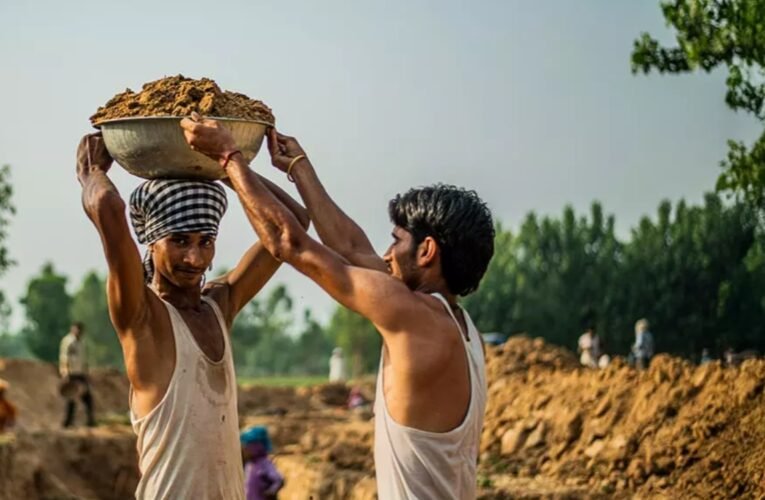 आज से मनरेगा की जगह लागू हुई नई ग्रामीण रोजगार योजना, मजदूरी दरों में 10% से अधिक बढ़ोतरी का दावा