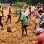 Leaders Missing, Public Left Helpless: Villagers Build 600-Meter Road Through Donations and Voluntary Labor