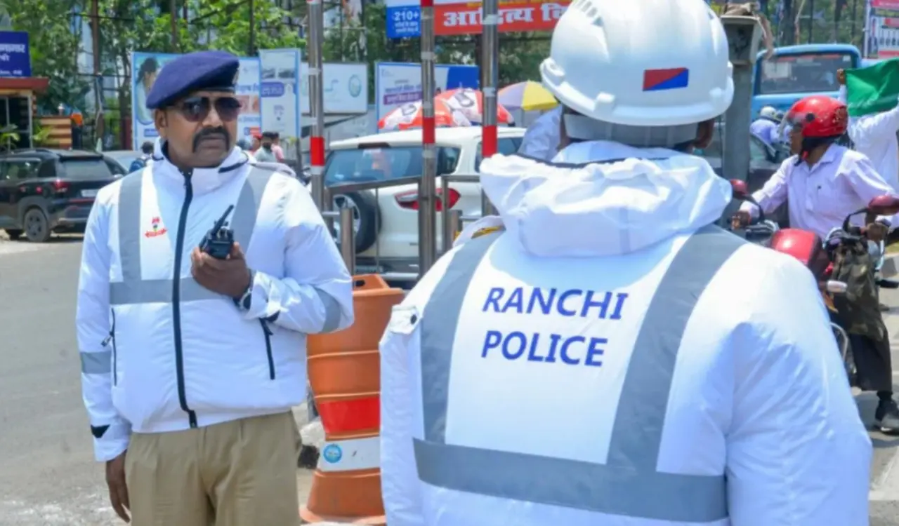 Ranchi Traffic Police's special drive in June: Over 1.24 lakh challans issued, prosecution in 831 cases.