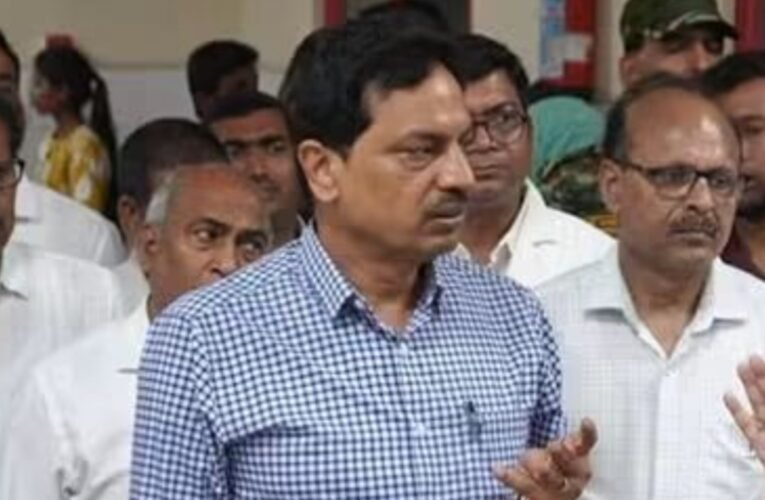 Jharkhand Government on alert: Strict instructions issued to all Deputy Commissioners following a malaria death in East Singhbhum; prevention drive launched on a war footing.