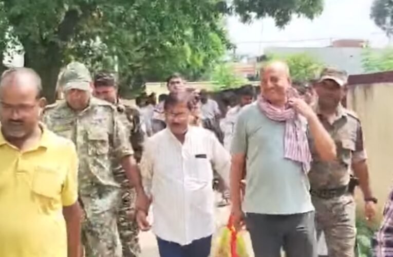 Major ACB action in Bokaro: Block Head Assistant arrested while accepting a bribe of ₹8,000.