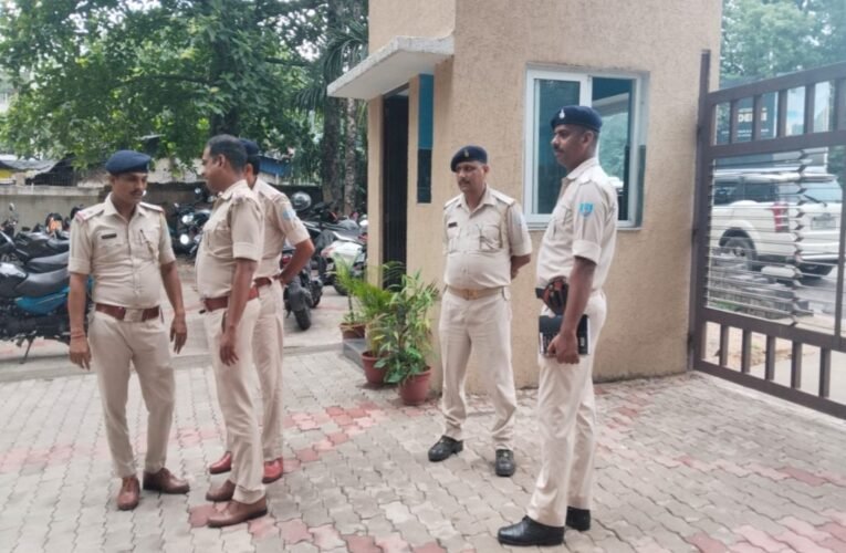 जमशेदपुर : करनी सेना नेता हिमांशु सिंह हत्याकांड के विरोध में BJP का बंद कल , शहर में चप्पे-चप्पे पर पुलिस तैनात