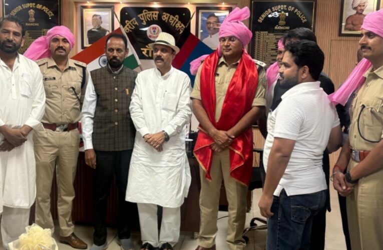मुहर्रम-2026 के शांतिपूर्ण आयोजन पर पुलिस अधिकारियों का हुआ सम्मान, विभिन्न समितियों ने जताया आभार