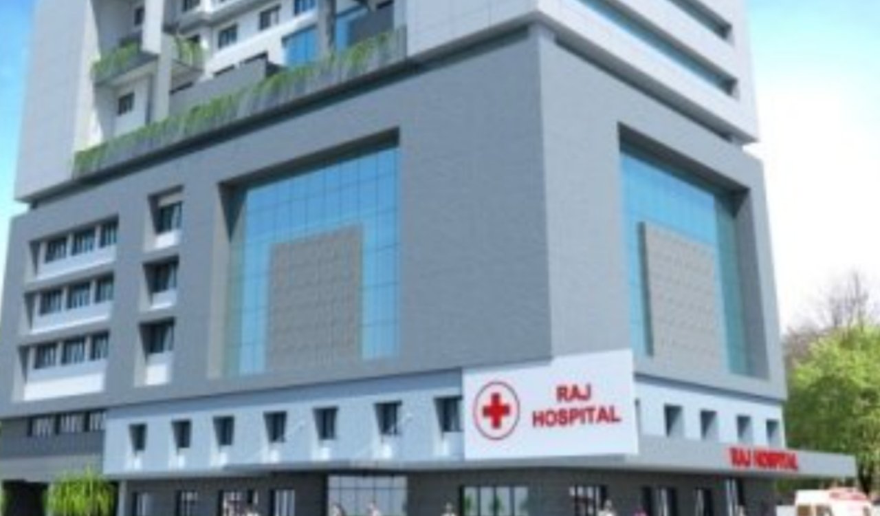 Raj Hospital accused of charging ₹22 lakh and negligence in treatment; CM Hemant Soren orders a probe.