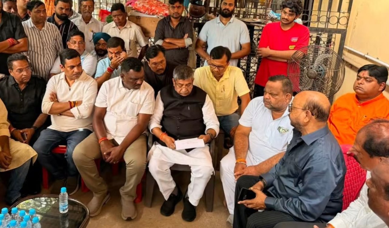 Himanshu Singh murder case: BJP State President meets the victim's family; demands an impartial investigation and strict action.