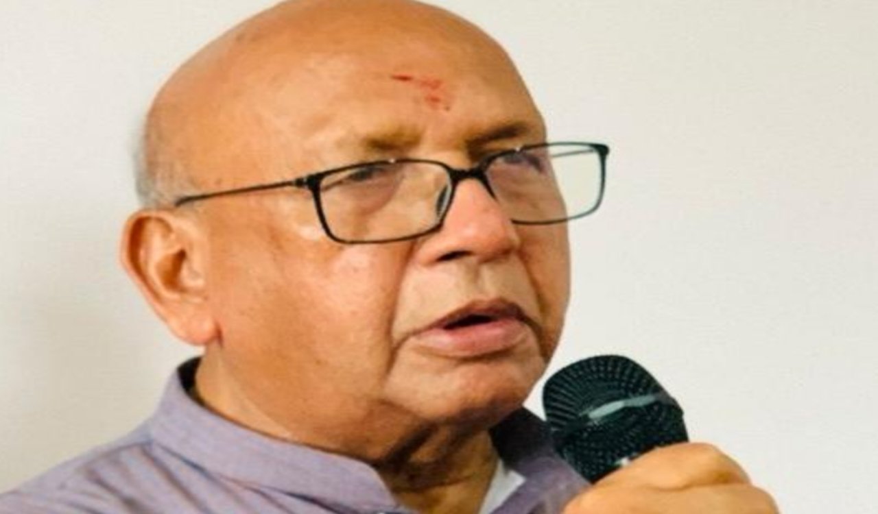 Embrace the message of the Jamshedpur bandh and move towards healthy politics: Saryu Roy.