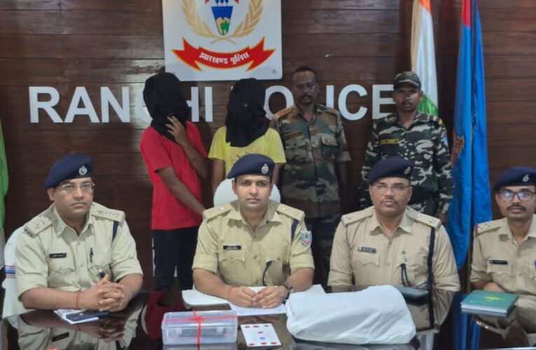 Major action by Dhurva Police: Robbery case solved; two accused arrested, juvenile detained.