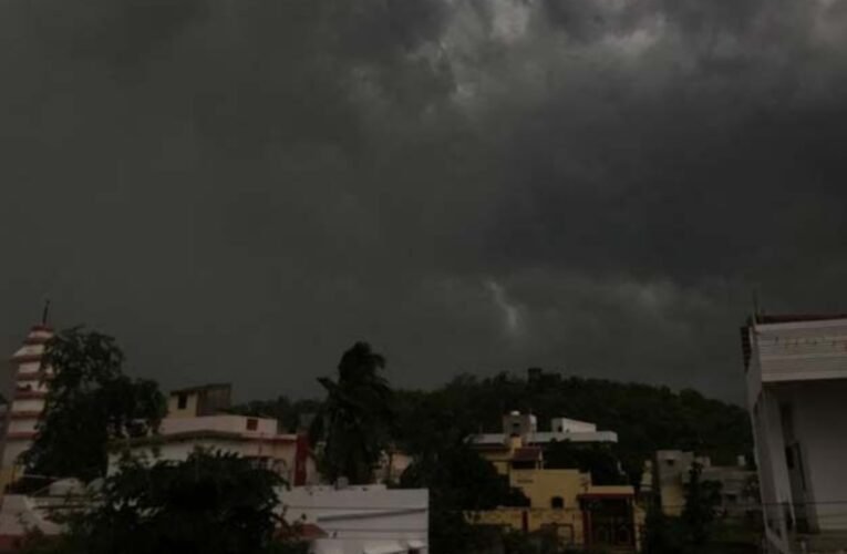 रांची सहित पूरे झारखंड में आज का मौसम: बादल छाए रहेंगे, बारिश-बिजली की संभावना