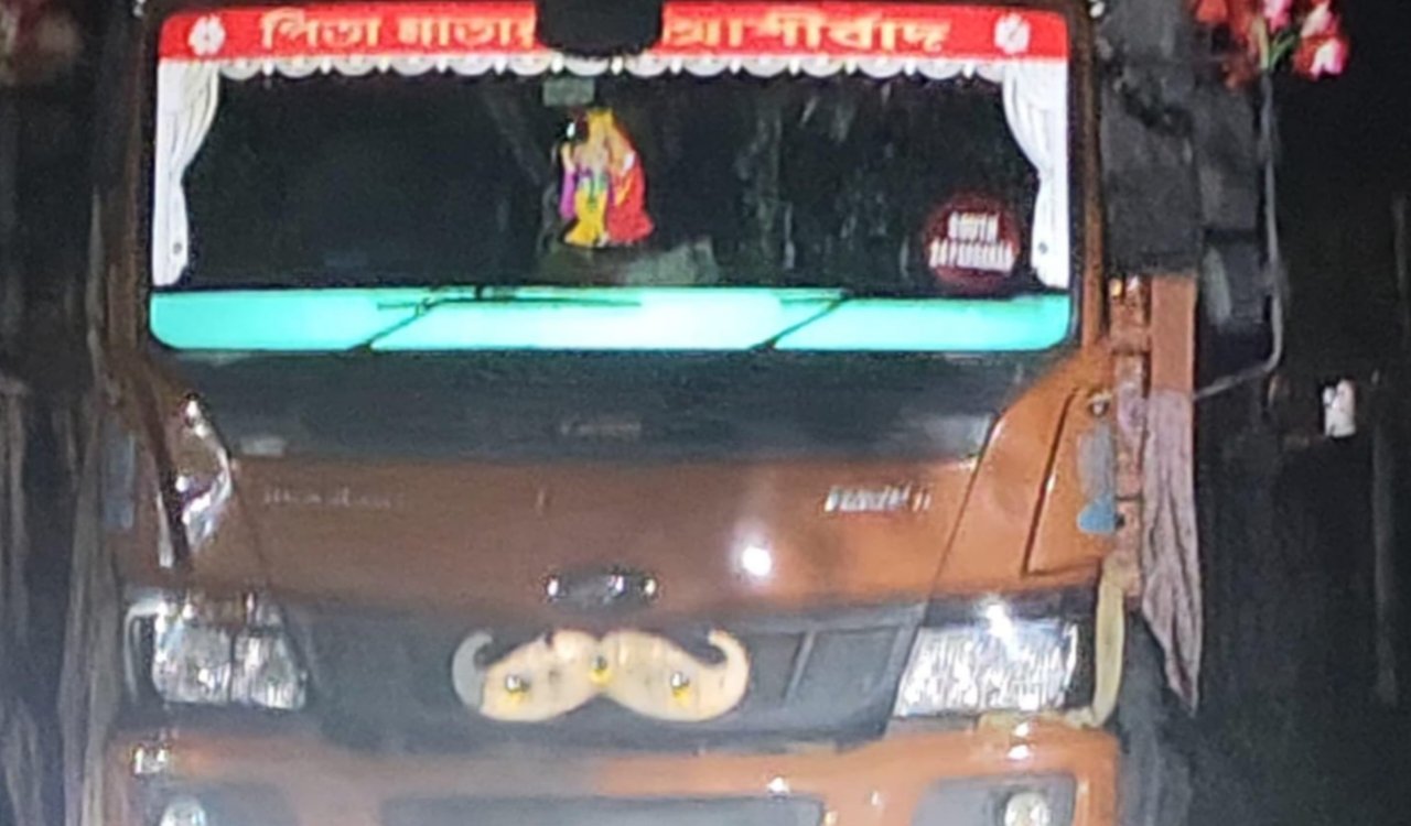 Truck loaded with leather seized in Gola; police investigating suspected smuggling.