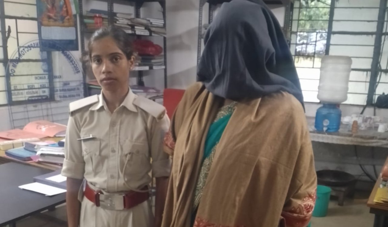 Illegal drug trade busted in Ranchi; woman arrested, cough syrup and 91 narcotic pills seized.
