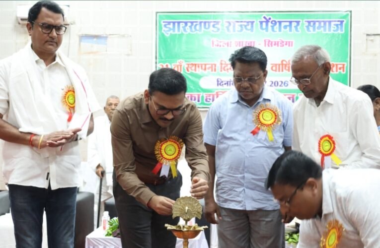 All pensioners should pledge to instill good values in villages, one by one: SP Shrikant S. Khotre.