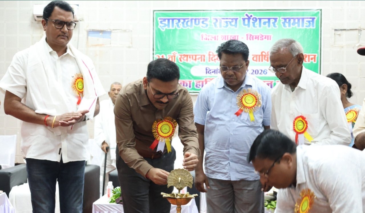 All pensioners should pledge to instill good values in villages, one by one: SP Shrikant S. Khotre.