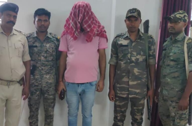 6.66 liters of illicit foreign liquor and 10 liters of beer seized in an Excise Department raid; one person arrested.