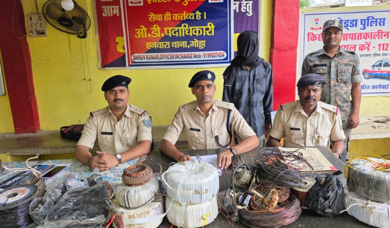 Theft at electronics shop in Hanwara solved; accused arrested and stolen goods recovered.