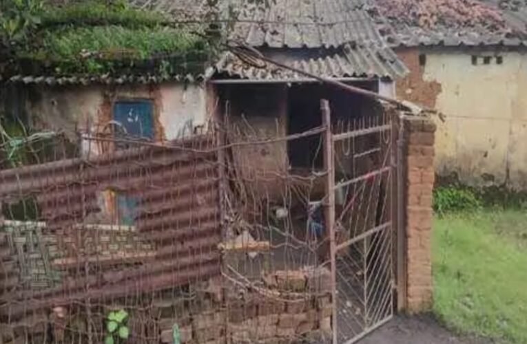 रामगढ़ में अवैध मिनी गन फैक्ट्री का भंडाफोड़, महिला समेत तीन गिरफ्तार