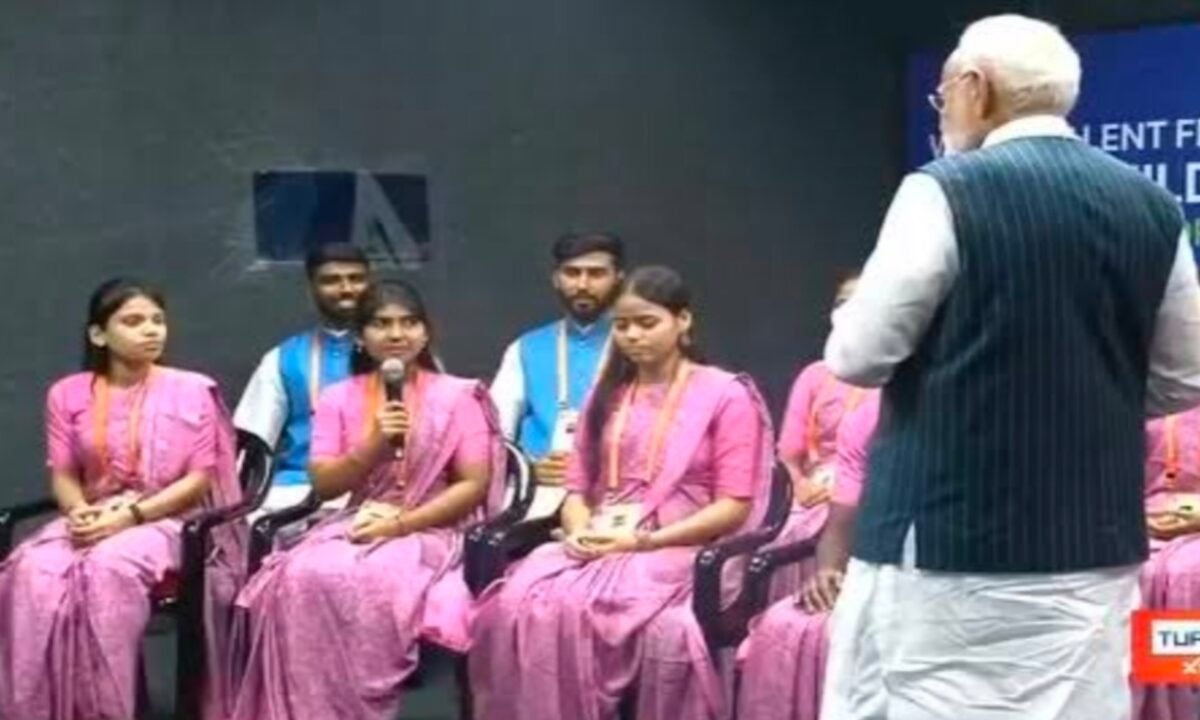 Two daughters from Birni, Jharkhand, shine in Sanand; PM Modi lauds their struggle and success.