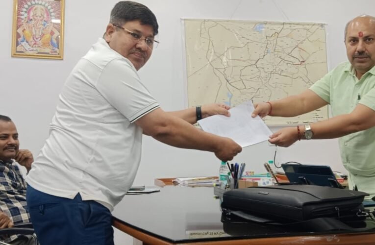Layoff of energy sector employees aged over 45 put on hold for now; action deferred following initiative by the workers' union.