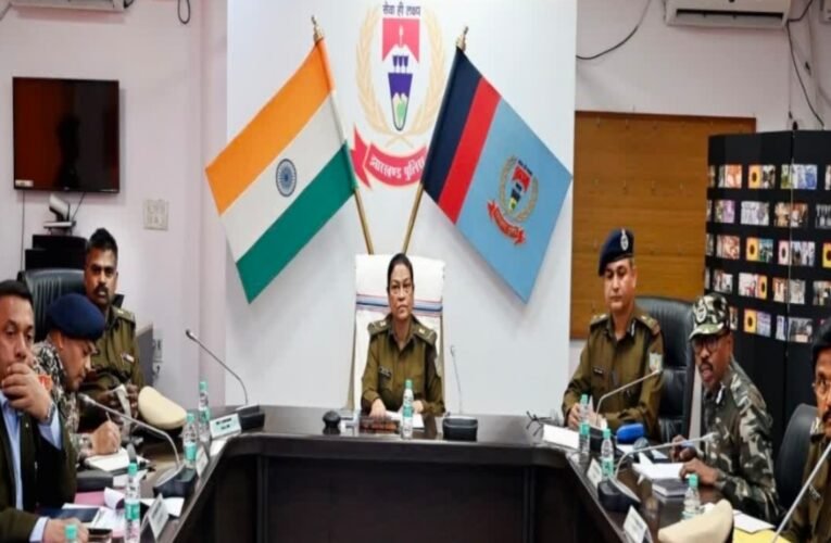 झारखंड पुलिस का ‘डेविल्स ग्रुप’ पर ‘ऑपरेशन क्लीन’: DGP ने दिए सख्त कार्रवाई के निर्देश, चार जिलों में बनेगी संयुक्त टीम