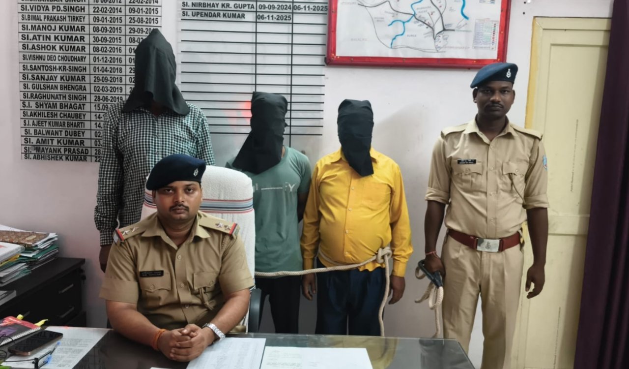 Major police action in the illegal arms factory case in Bhurkunda; three more arrested; five accused sent to jail so far.