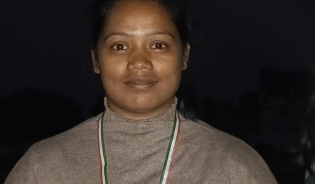 U-23 National Wrestling Championship: Simdega's Saraswati Kumari leaves for Rohtak with the Jharkhand team.