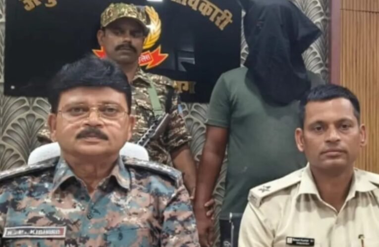 Illegal arms smuggling racket busted in Barhi; one arrested with a country-made revolver and cartridges.